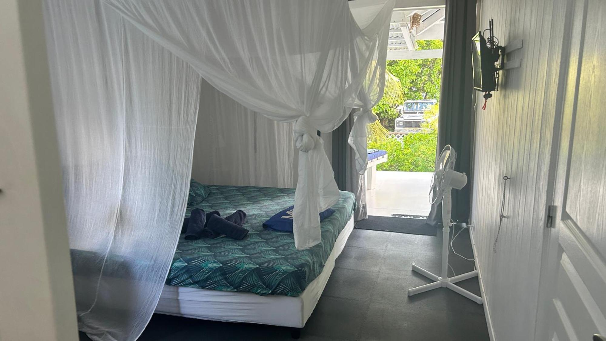 Le Fare Bleu Tiputa Rangiroa Daire Dış mekan fotoğraf